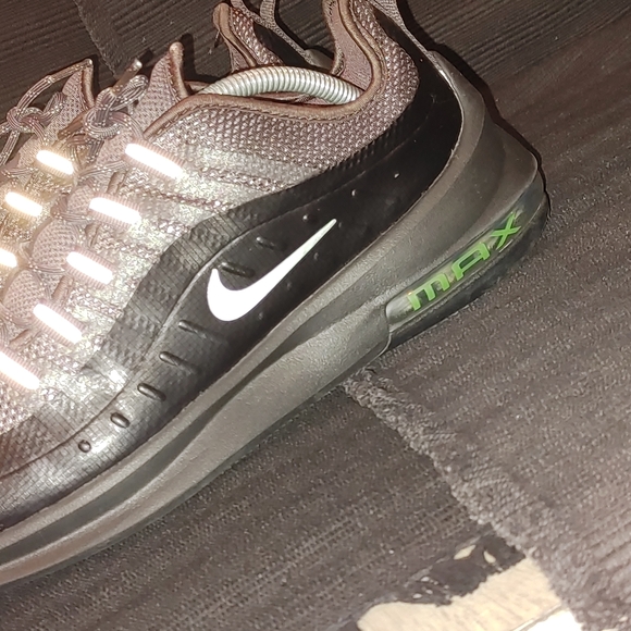 Nike ACG Gray and Black Athletic Shoes - Picture 11 of 13